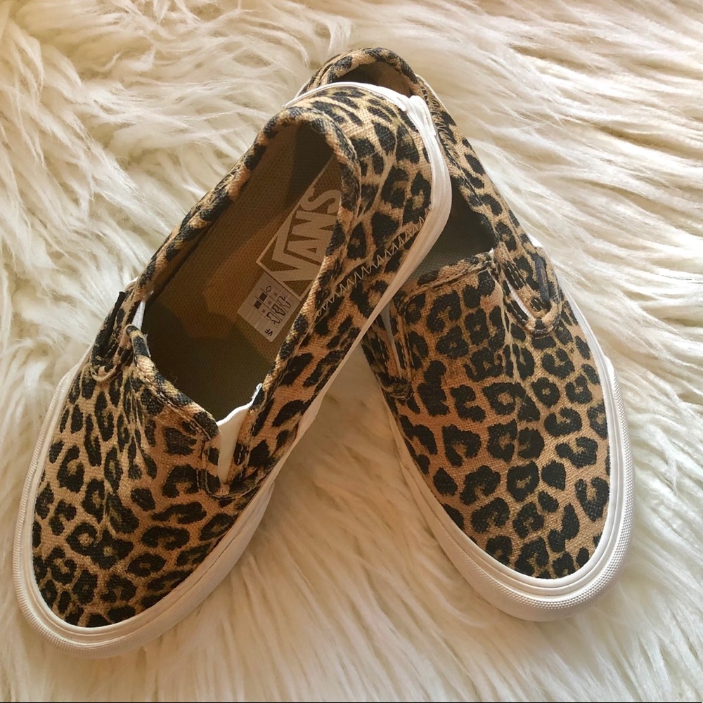 Vans leopard slip on shoes size 6.5